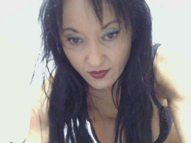 MilfSindy live cam on BongaCams