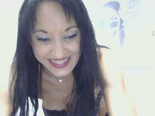 MilfSindy live webcam show