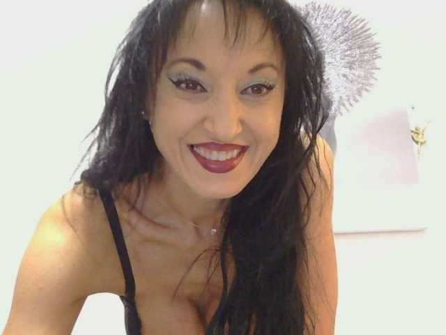 MilfSindy live cam on BongaCams