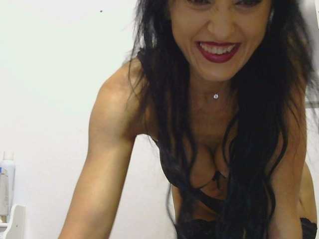 MilfSindy live cam on BongaCams