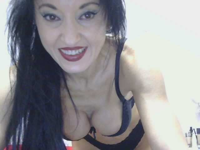 MilfSindy live cam on BongaCams