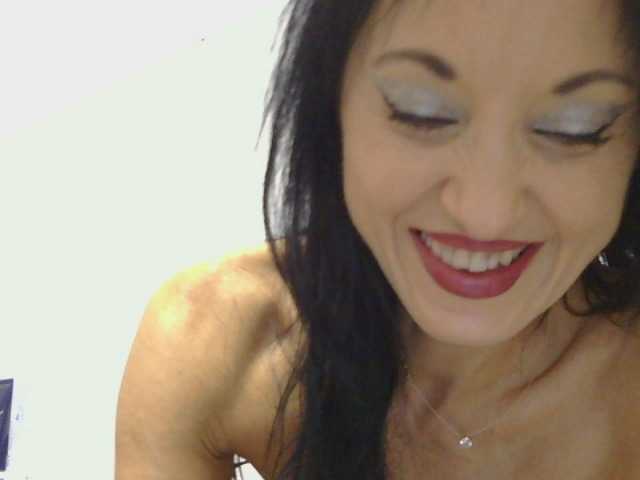 MilfSindy live cam on BongaCams