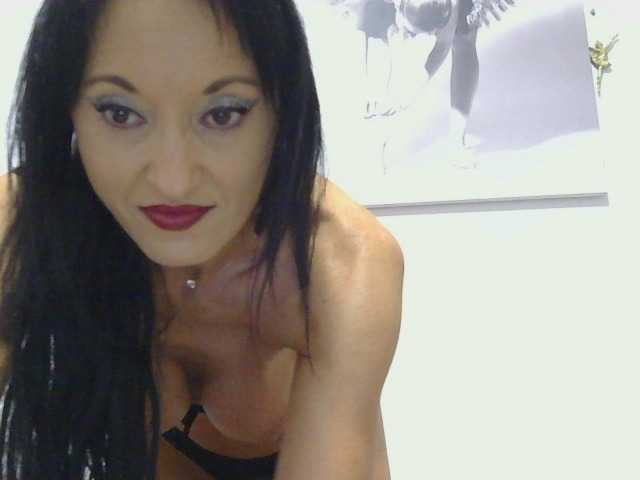 MilfSindy live cam on BongaCams