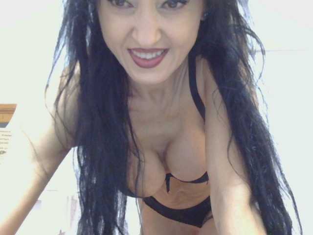 MilfSindy live cam on BongaCams