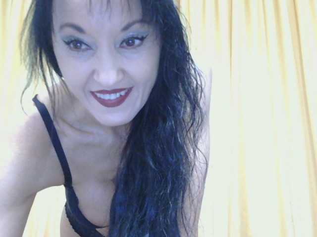 MilfSindy live cam preview