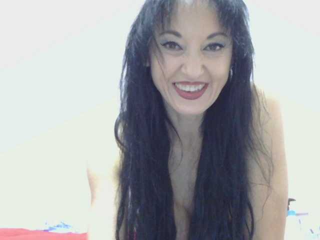 MilfSindy live cam preview