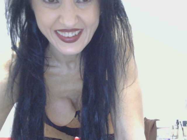 MilfSindy live cam on BongaCams