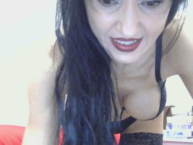 MilfSindy live cam on BongaCams
