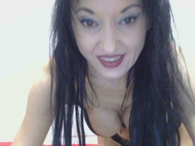 MilfSindy live cam preview
