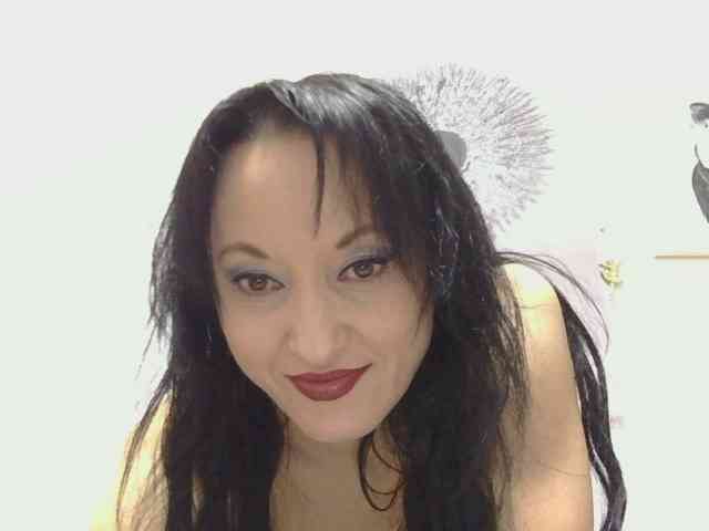 MilfSindy webcam