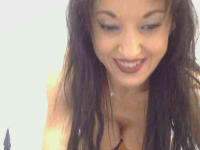 MilfSindy webcam