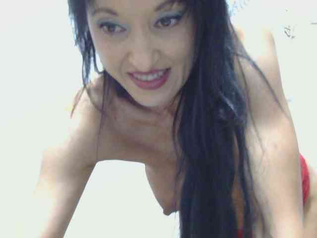 MilfSindy webcam