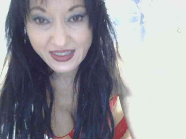 MilfSindy webcam