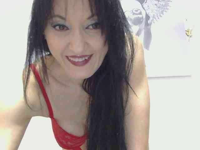 MilfSindy webcam