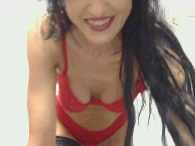 MilfSindy webcam