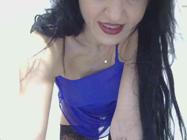 MilfSindy Live Webcam on BongaCams