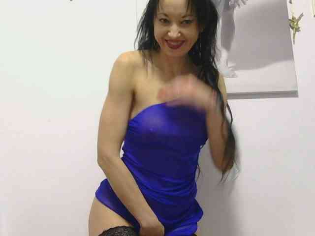 MilfSindy webcam