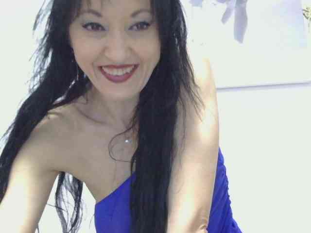 MilfSindy webcam