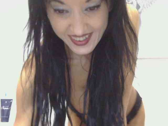 MilfSindy webcam