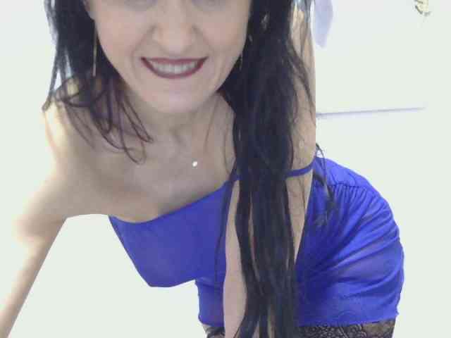 MilfSindy webcam