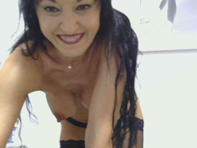 MilfSindy webcam
