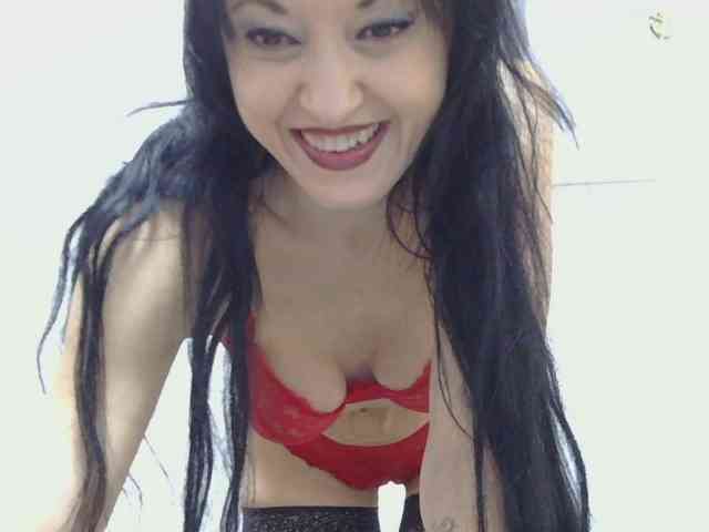 MilfSindy webcam