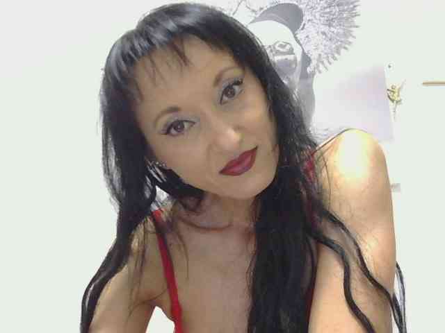 MilfSindy webcam