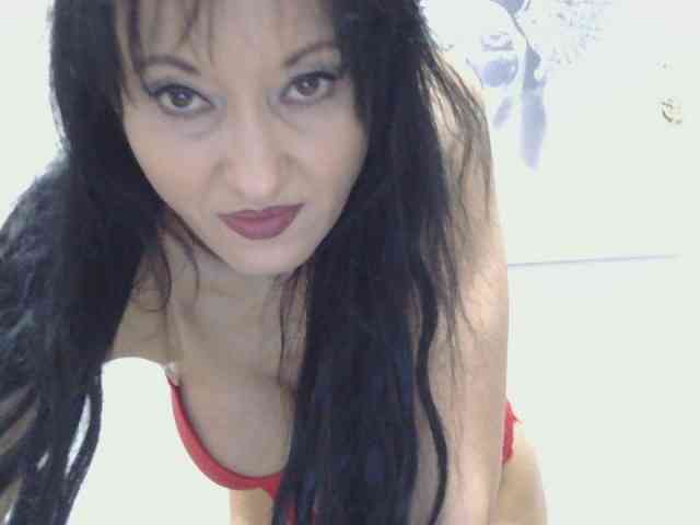 MilfSindy webcam