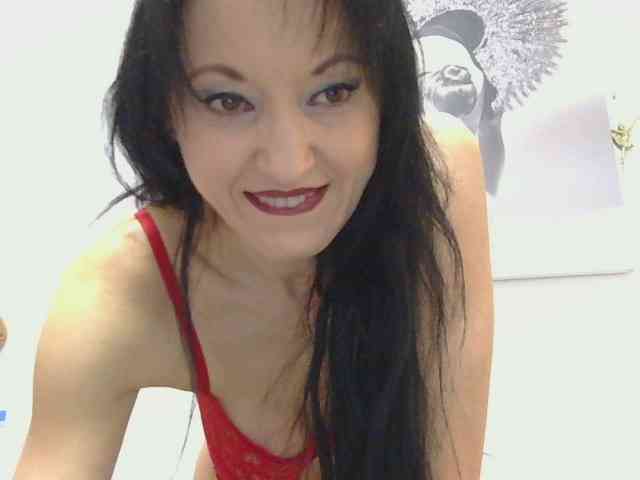 MilfSindy webcam