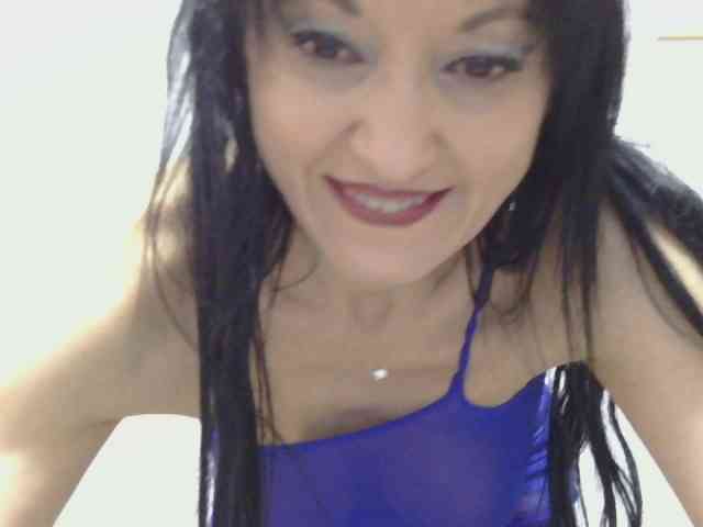 MilfSindy webcam