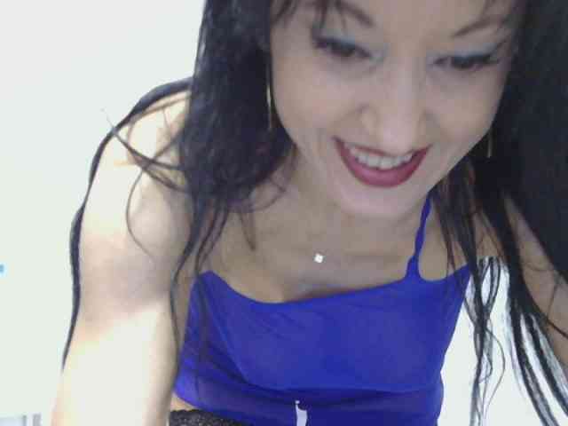 MilfSindy webcam
