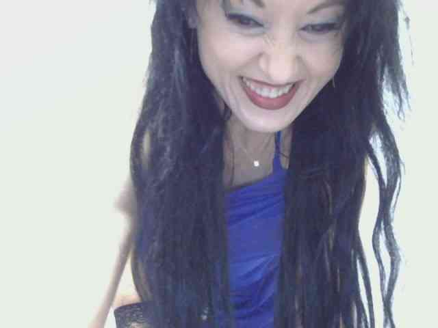 MilfSindy webcam