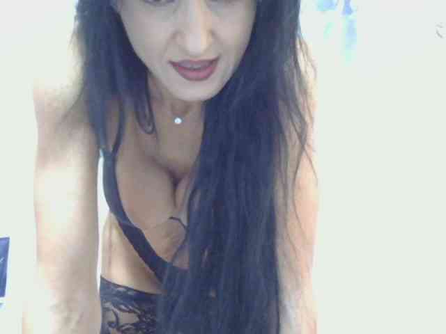 MilfSindy webcam