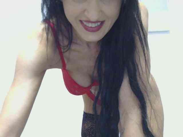MilfSindy webcam