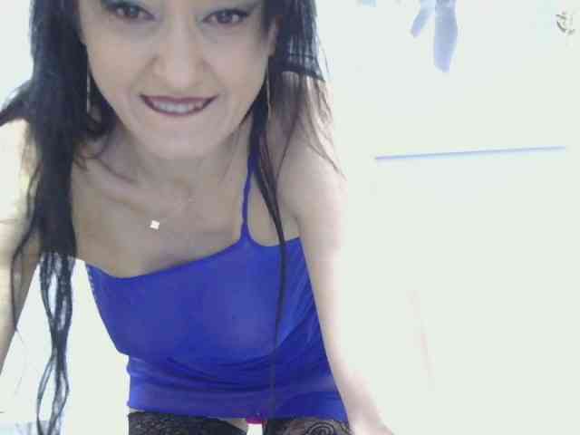 MilfSindy webcam