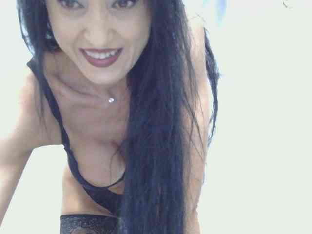MilfSindy webcam