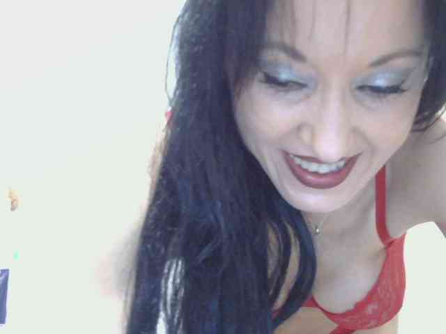 MilfSindy webcam