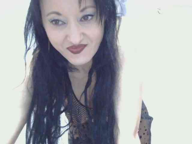 MilfSindy webcam