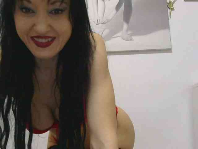 MilfSindy webcam