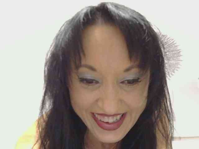 MilfSindy webcam