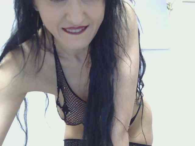 MilfSindy webcam