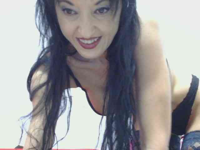MilfSindy webcam