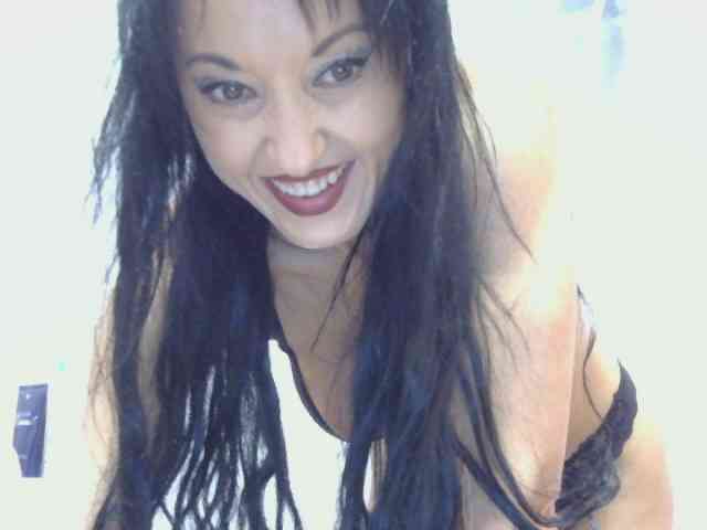 MilfSindy webcam