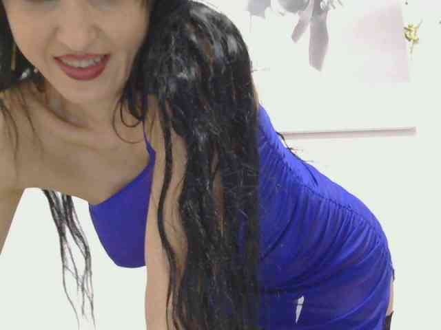 MilfSindy webcam