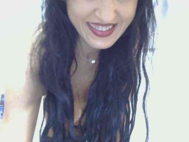MilfSindy webcam