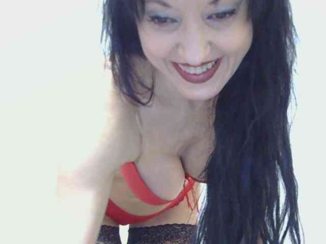 MilfSindy webcam