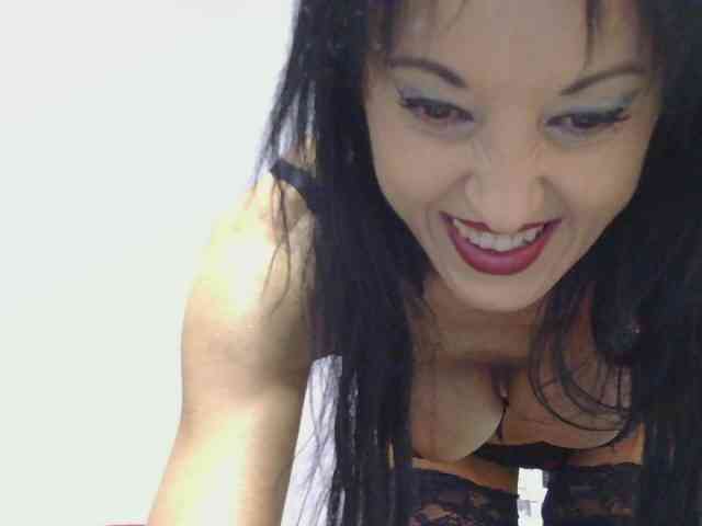MilfSindy's webcam live show