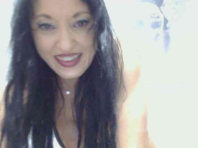MilfSindy webcam