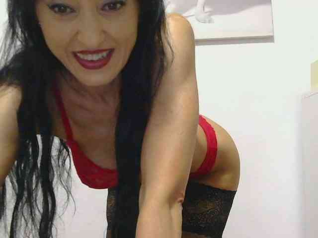 MilfSindy webcam