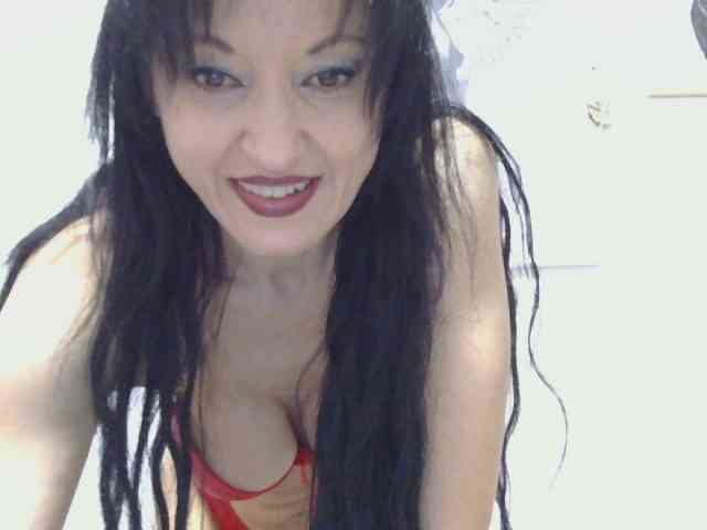 MilfSindy webcam